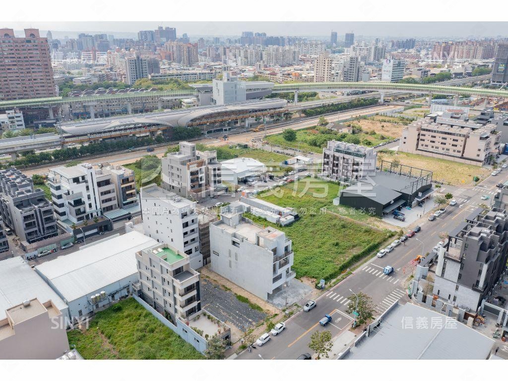 北屯雙鐵朝東大面寬方正地房屋室內格局與周邊環境