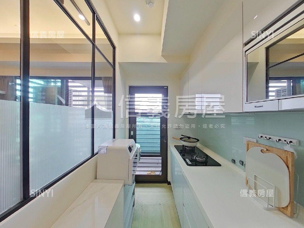 柏金苑。稀有採光高樓２房房屋室內格局與周邊環境