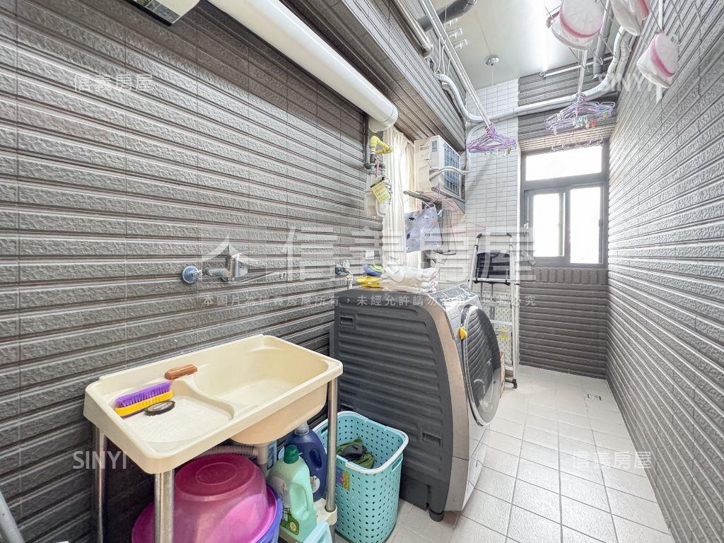 元方Ｖ８拎包入住衛浴開窗房屋室內格局與周邊環境