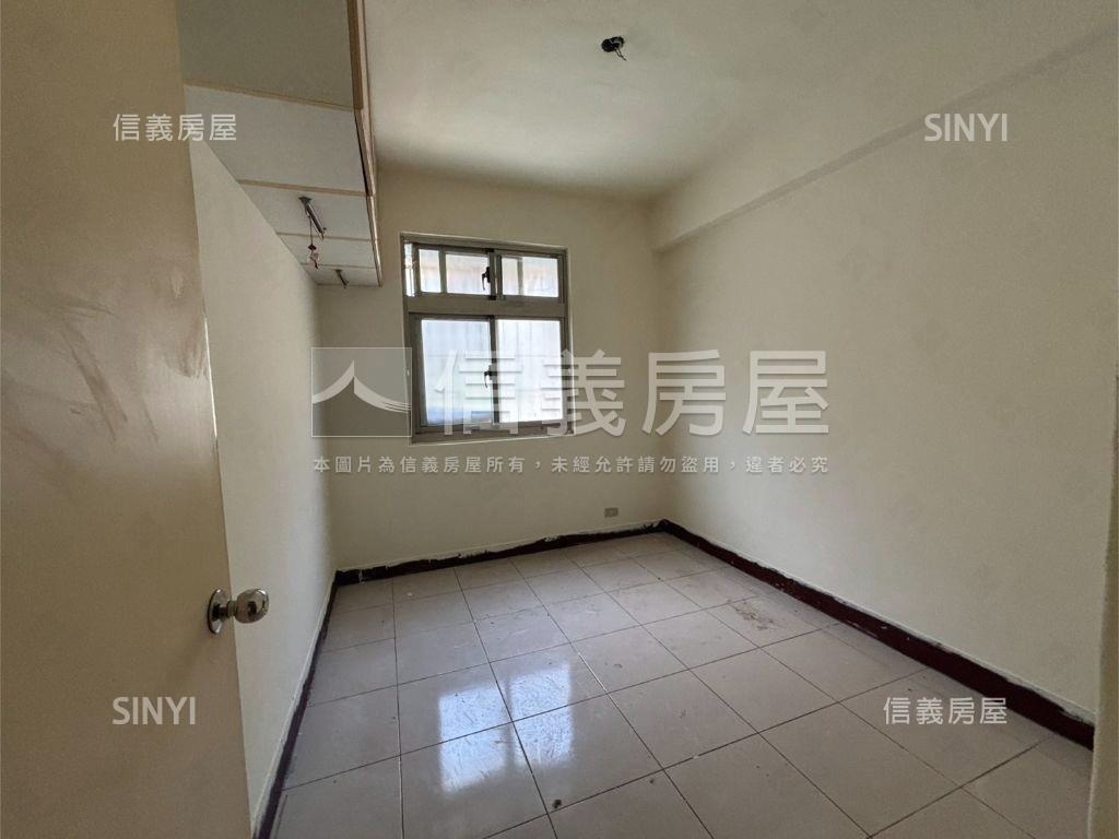 專約邊間２樓美寓房屋室內格局與周邊環境