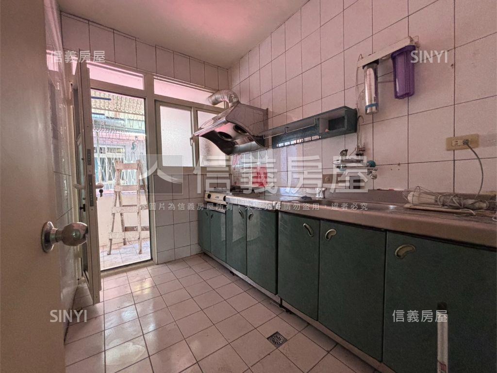 專約邊間２樓美寓房屋室內格局與周邊環境