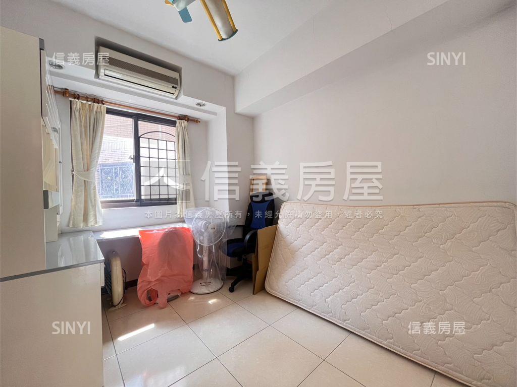 榮富歐洲肆房豪邸房屋室內格局與周邊環境