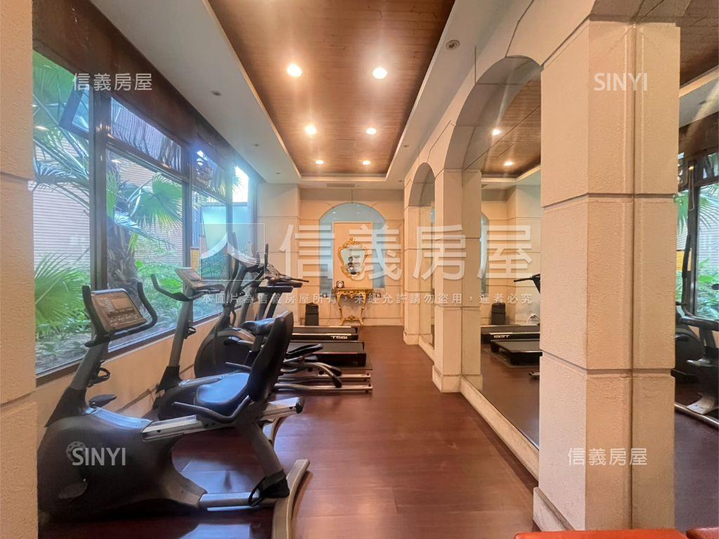 榮富歐洲肆房豪邸房屋室內格局與周邊環境