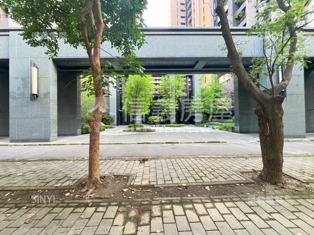 極上惠友公園樹梢戶房屋室內格局與周邊環境