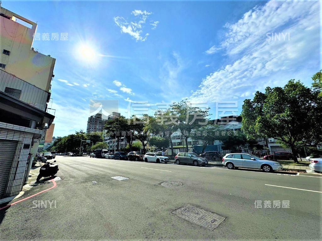 園道首排角間透天收租套房房屋室內格局與周邊環境