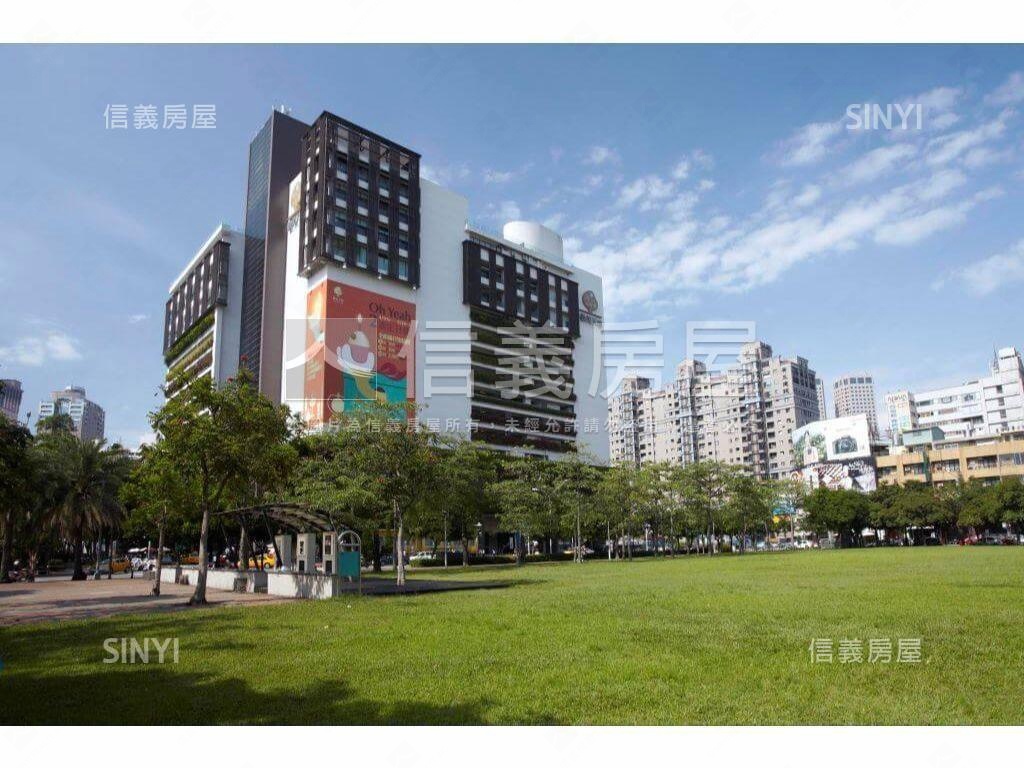 園道首排角間透天收租套房房屋室內格局與周邊環境