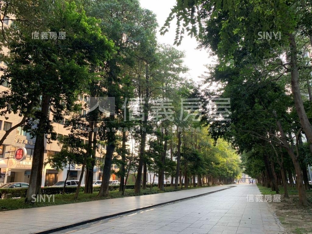 園道首排角間透天收租套房房屋室內格局與周邊環境