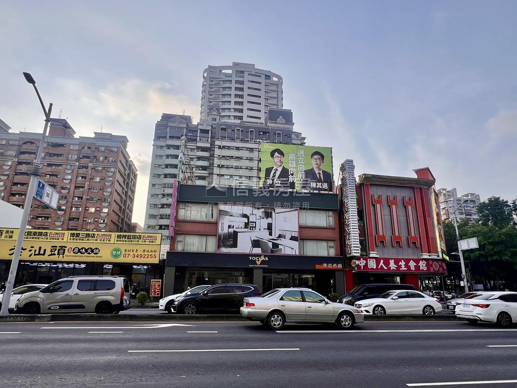 孟子近自由市場透天金店面房屋室內格局與周邊環境