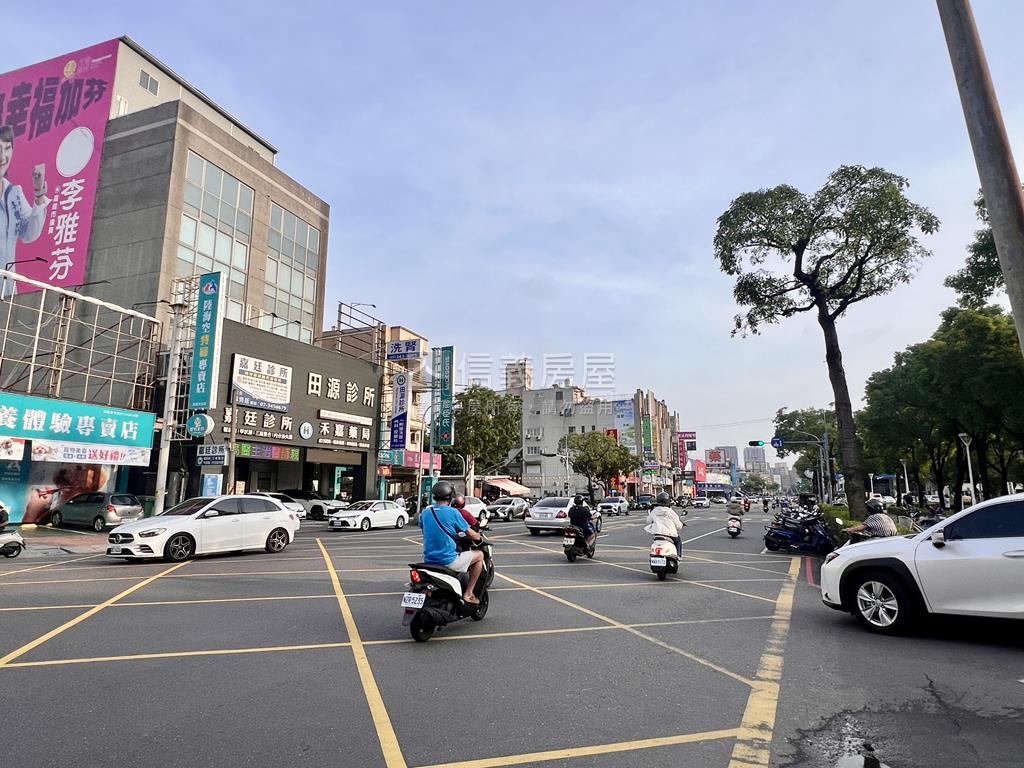 孟子近自由市場透天金店面房屋室內格局與周邊環境