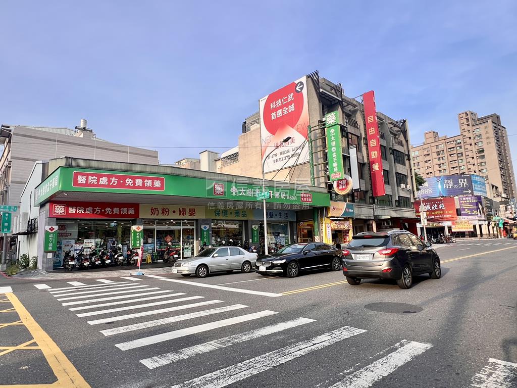 孟子近自由市場透天金店面房屋室內格局與周邊環境