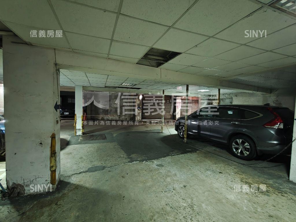店長推薦坡道平面車位好停房屋室內格局與周邊環境
