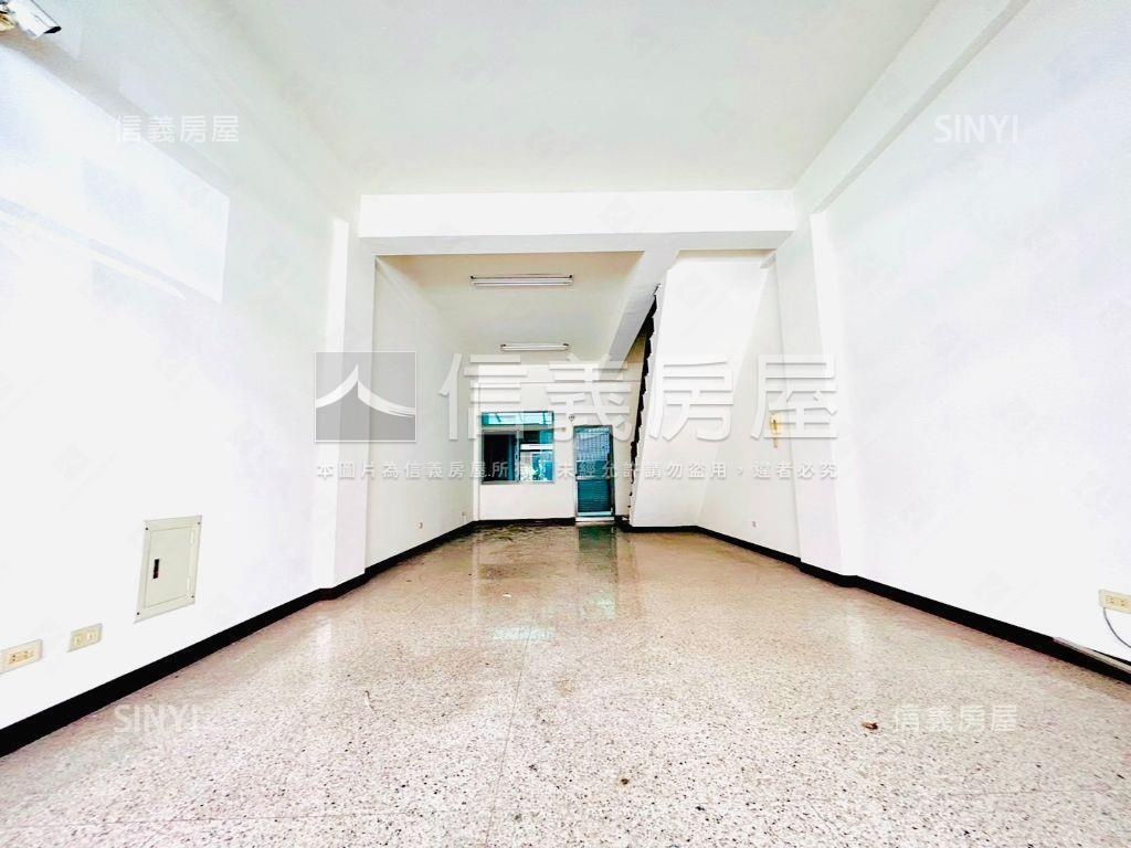 東區仁東街｜稀有燙金店住房屋室內格局與周邊環境