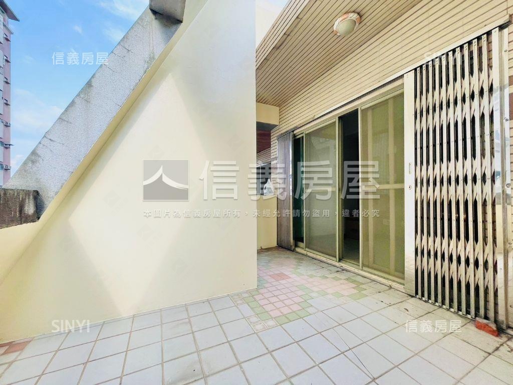 東區仁東街｜稀有燙金店住房屋室內格局與周邊環境