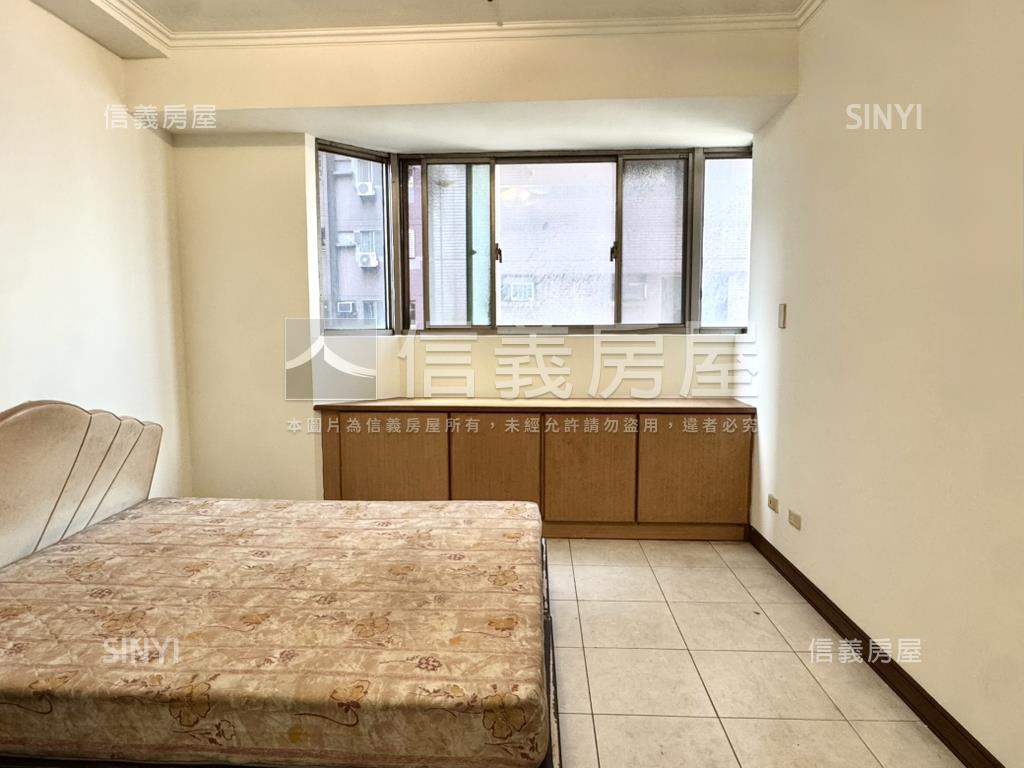 安平成家首選三房平車房屋室內格局與周邊環境