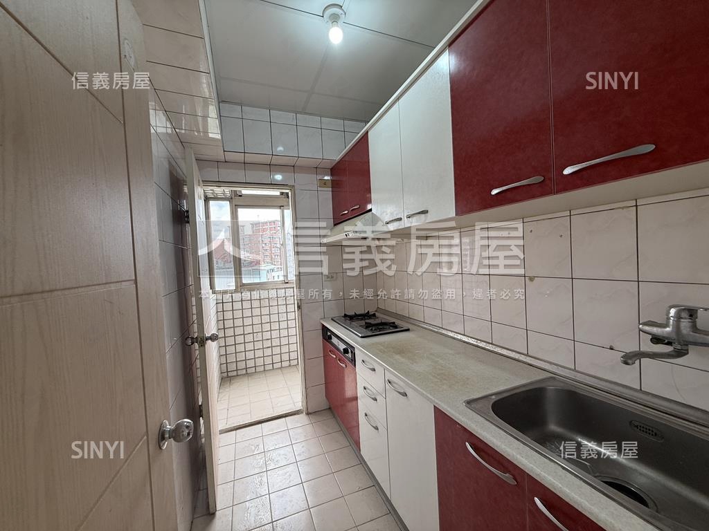 清幽採光方正大三房房屋室內格局與周邊環境