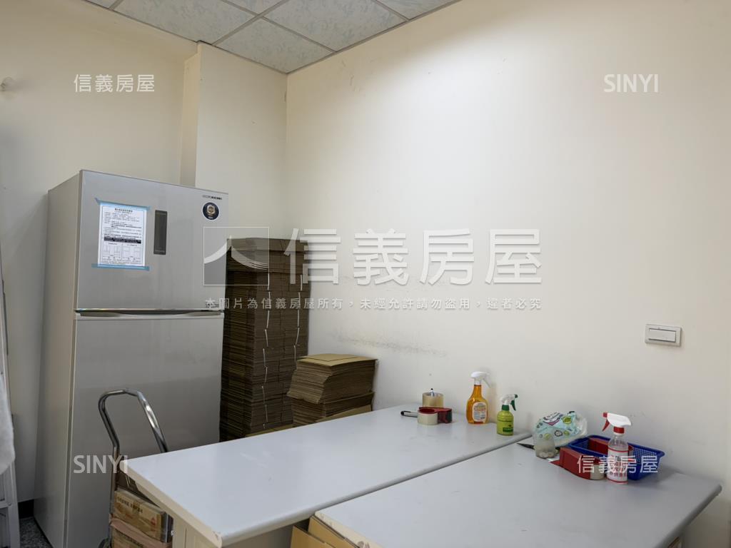輔大金莊店辦一樓房屋室內格局與周邊環境