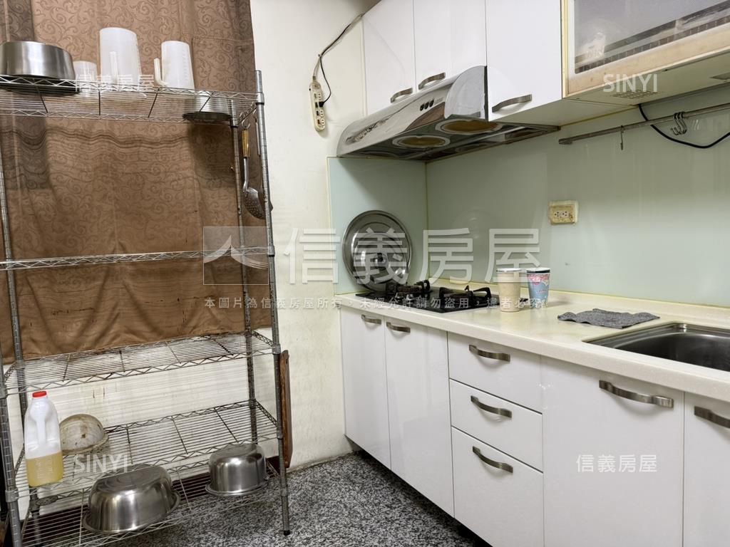 輔大金莊店辦一樓房屋室內格局與周邊環境