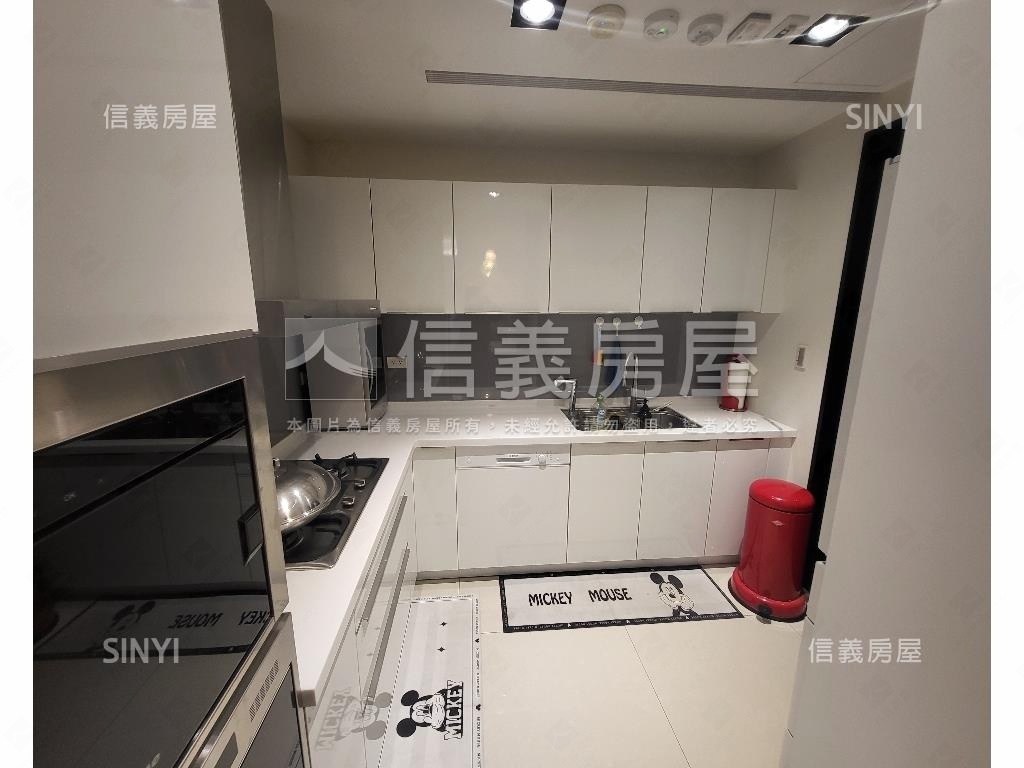 精銳博３房＋３平車位房屋室內格局與周邊環境