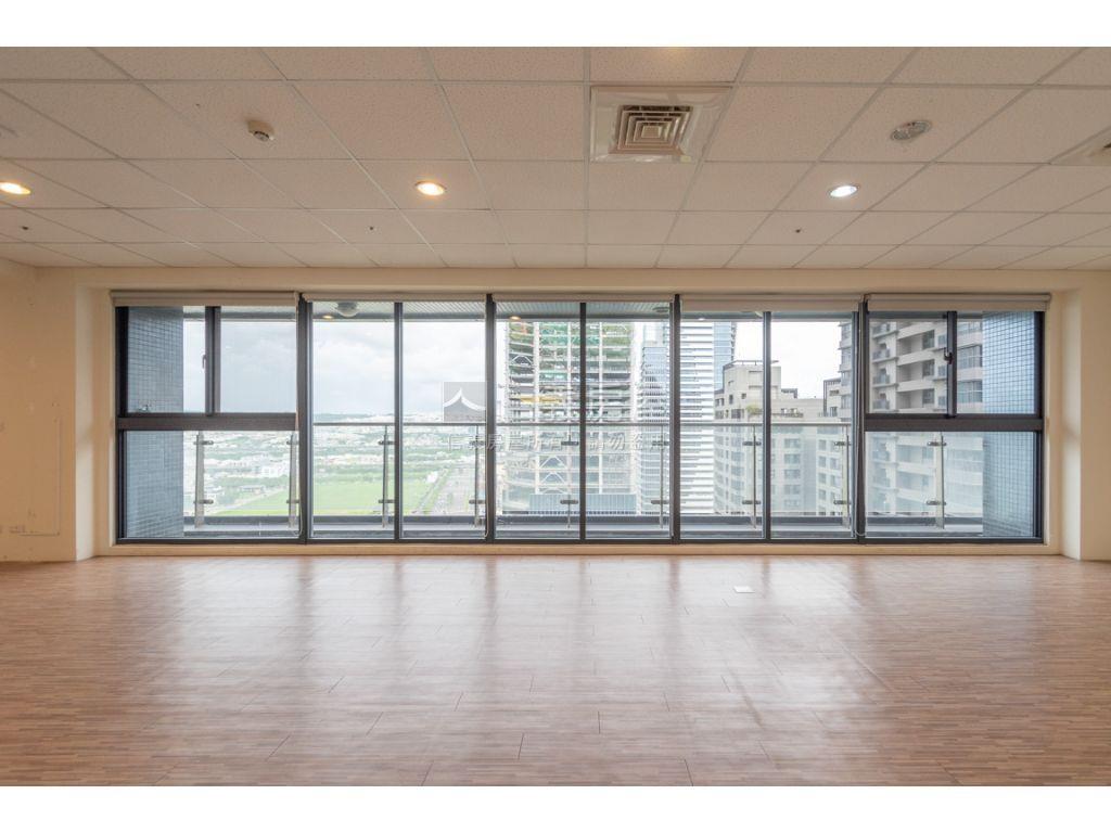 【專任】Ｔ３高樓視野商辦房屋室內格局與周邊環境
