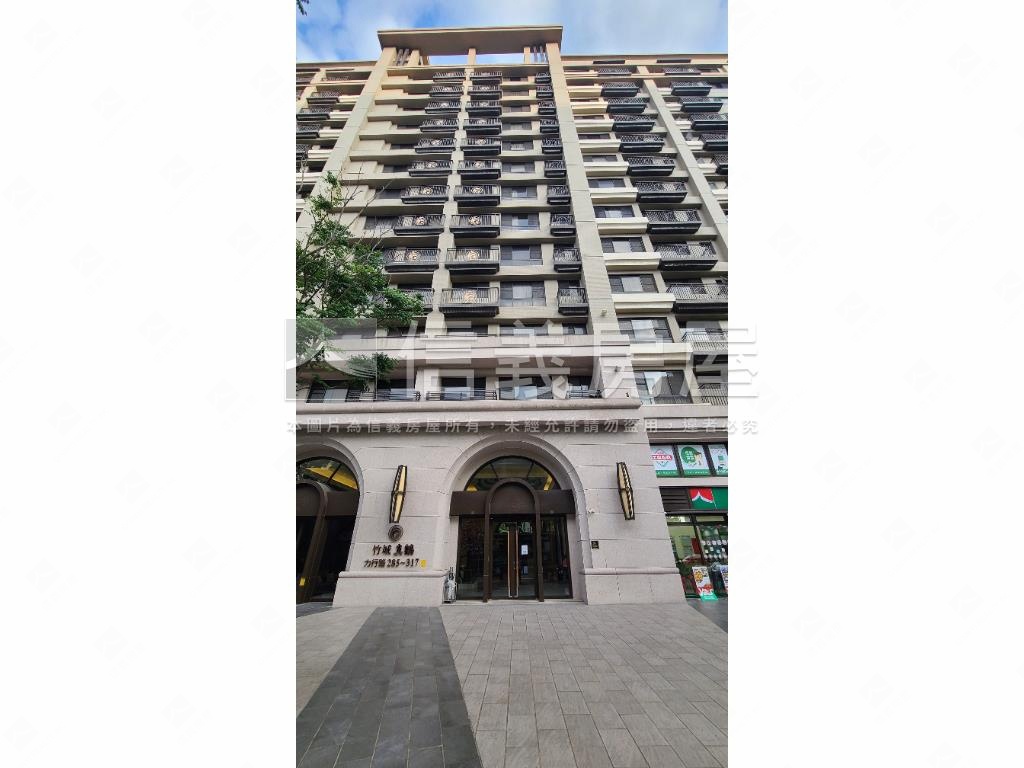 中路竹城三房有車位房屋室內格局與周邊環境