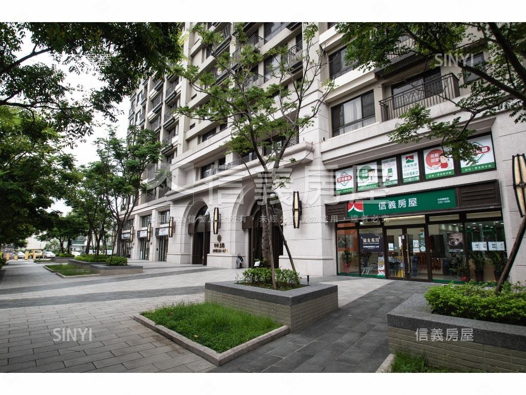 中路竹城三房有車位房屋室內格局與周邊環境