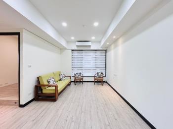 中路竹城三房有車位