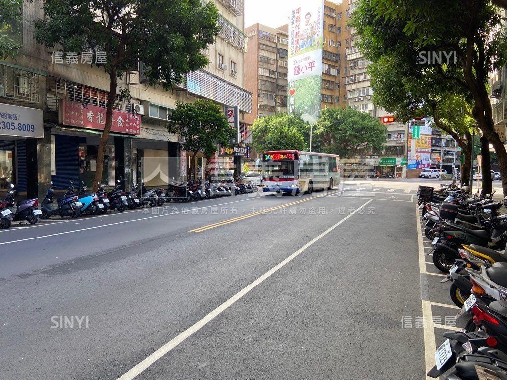 中華路多功能地下室房屋室內格局與周邊環境