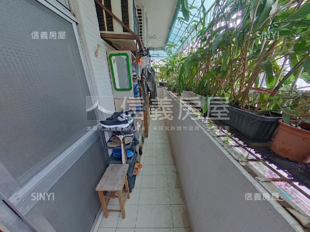 近捷運稀有三樓★邊間３房房屋室內格局與周邊環境