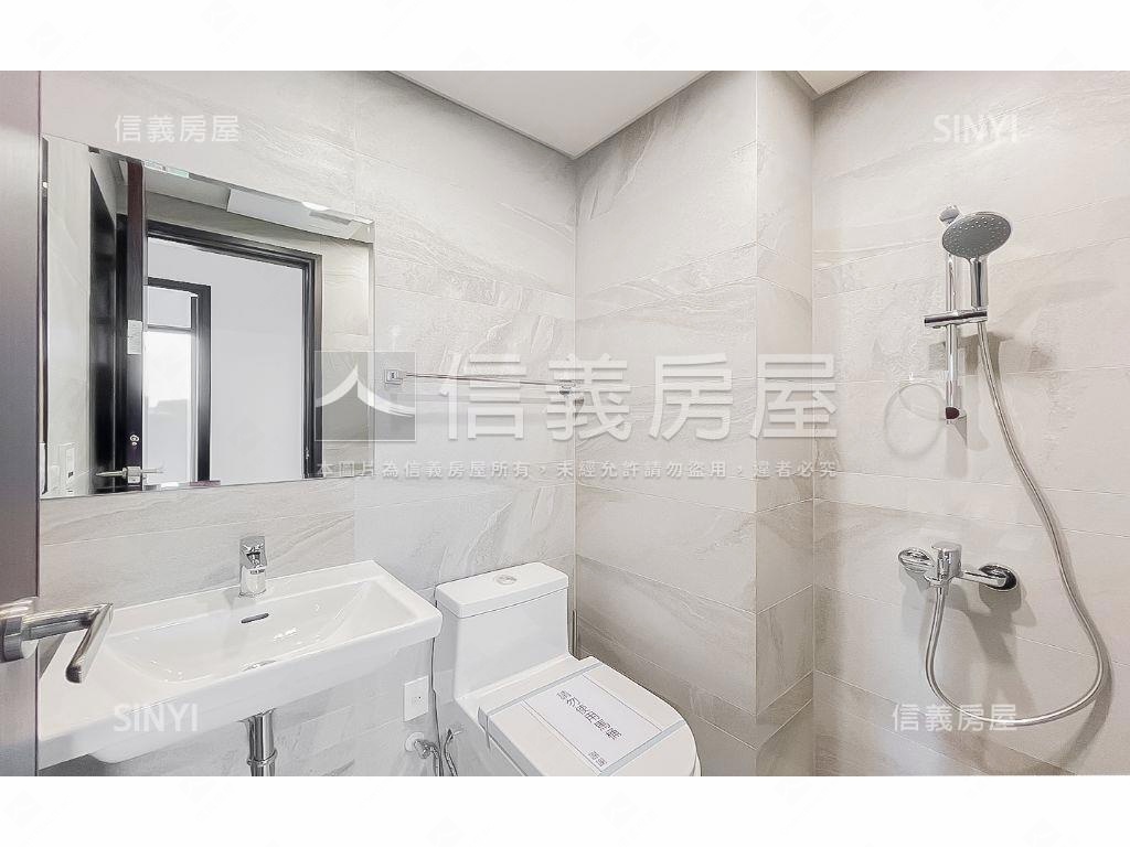 １４期全新成屋兩房平車房屋室內格局與周邊環境