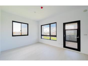 １４期全新成屋兩房平車