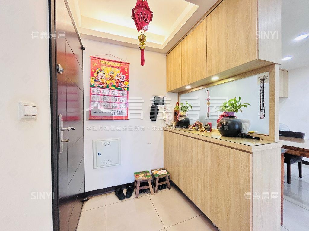 專任森鄰物語景觀兩房車位房屋室內格局與周邊環境