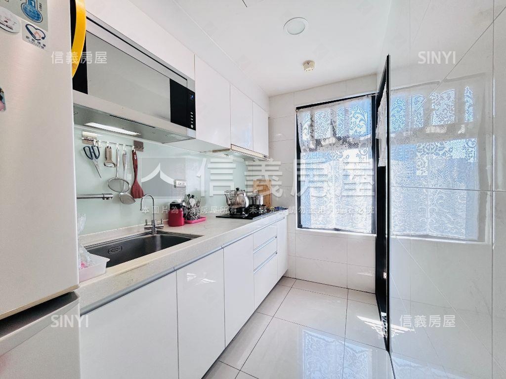 專任森鄰物語景觀兩房車位房屋室內格局與周邊環境