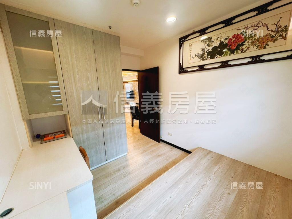極品✪Ｇ６次頂樓三房車位房屋室內格局與周邊環境