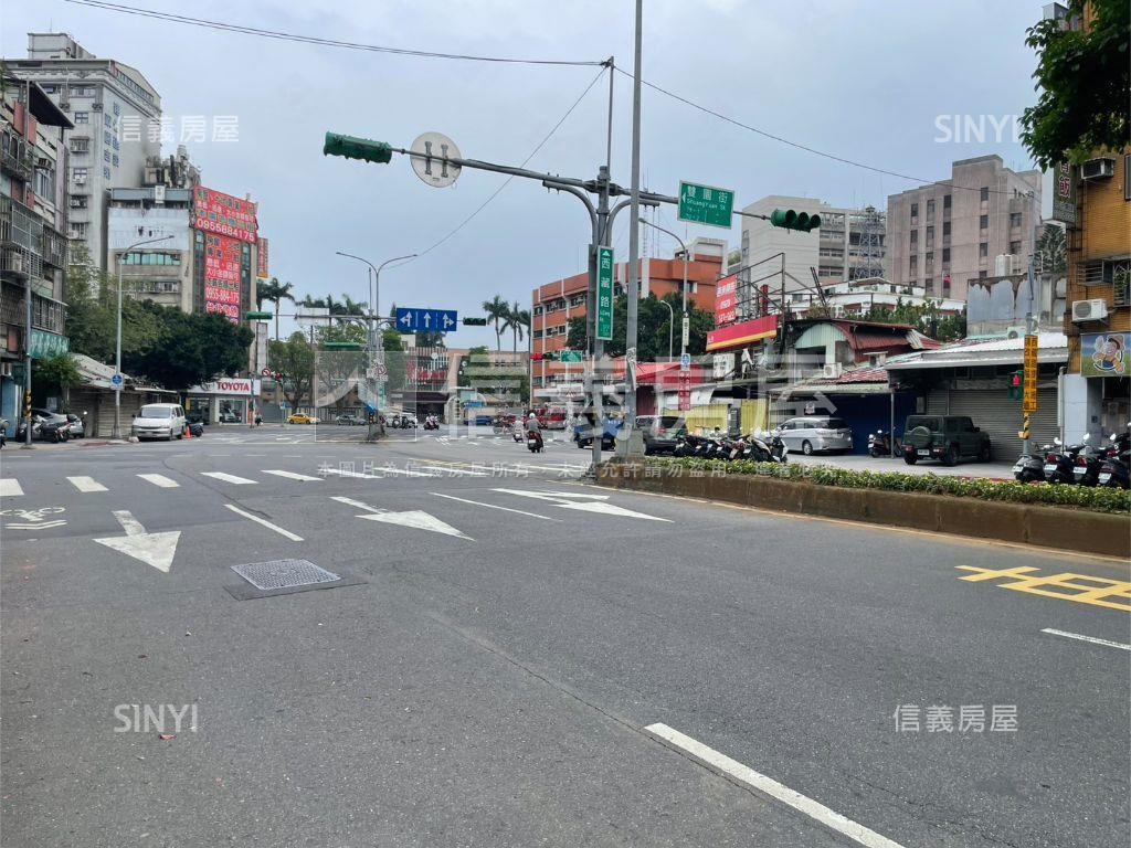 土持１４．９７坪公寓三樓房屋室內格局與周邊環境