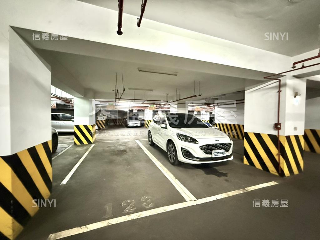 【新接】巴黎世家樓中樓房屋室內格局與周邊環境