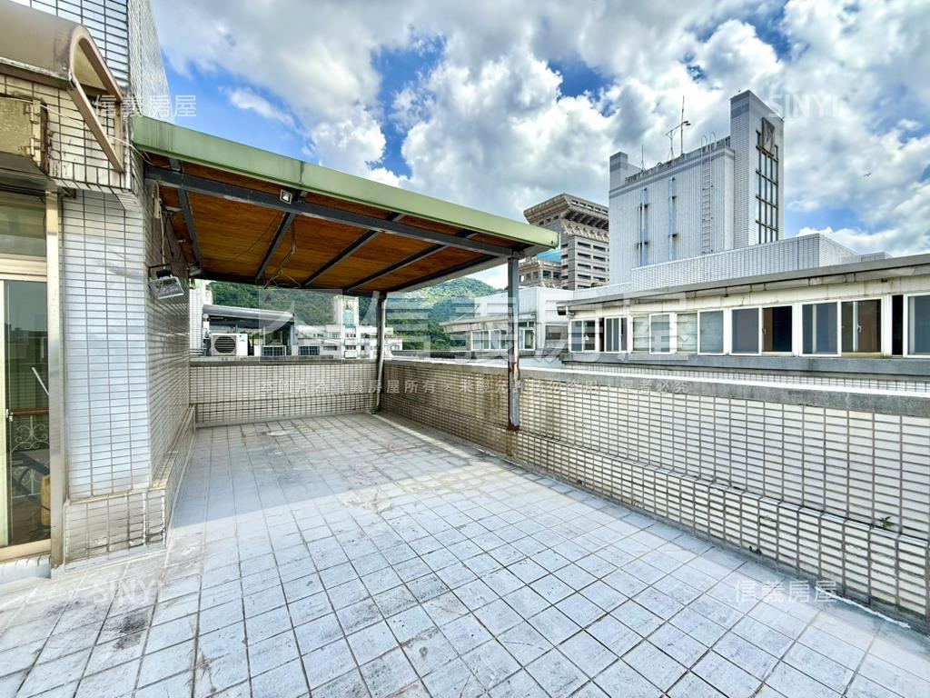 【新接】巴黎世家樓中樓房屋室內格局與周邊環境