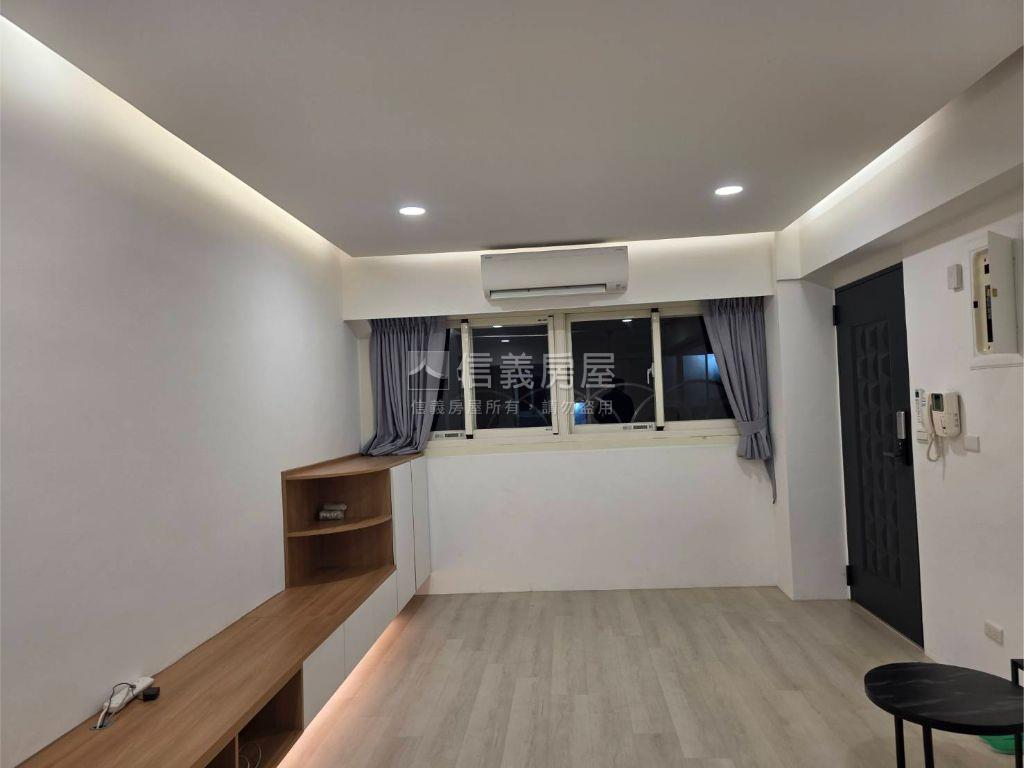 長安裝潢電梯三房房屋室內格局與周邊環境