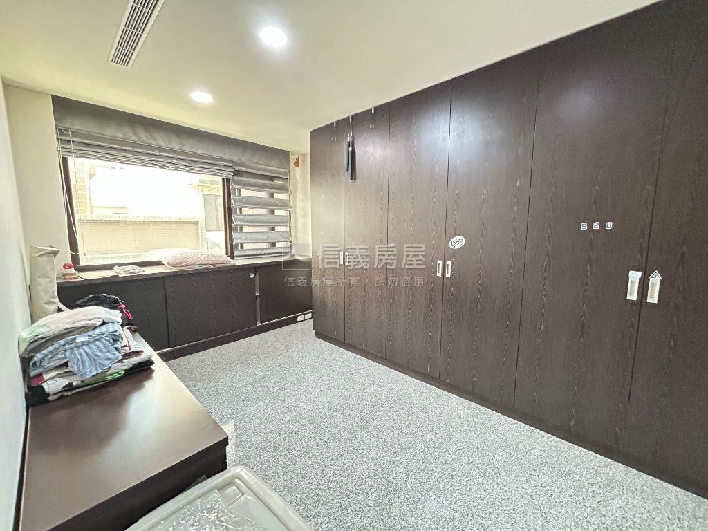 新街溪畔．電梯透店別墅房屋室內格局與周邊環境