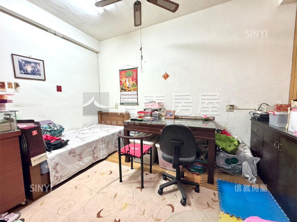 專任正中興路二段透店房屋室內格局與周邊環境