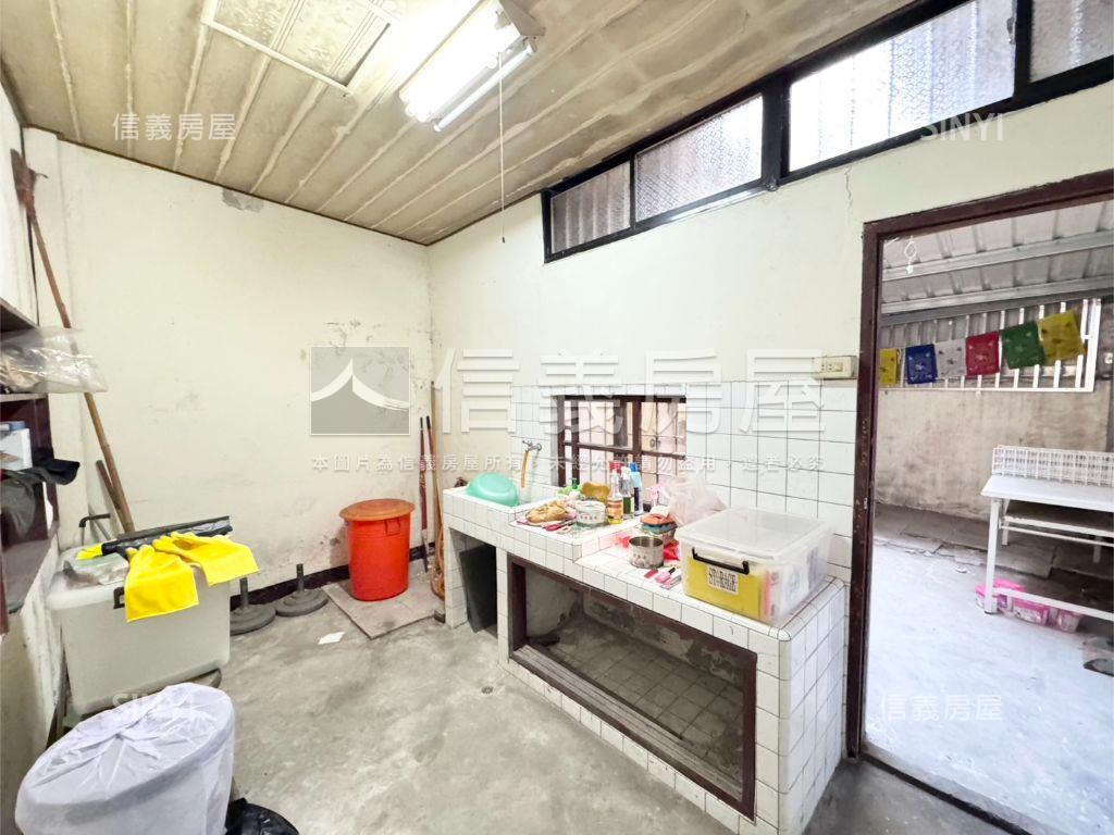 專任正中興路二段透店房屋室內格局與周邊環境