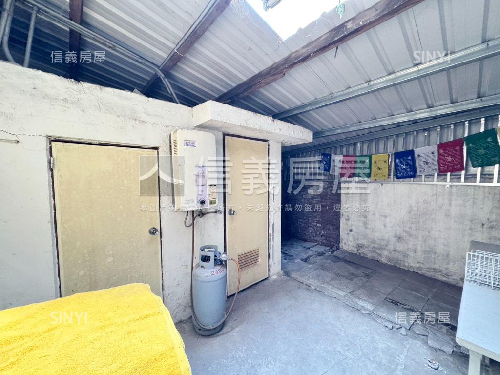 專任正中興路二段透店房屋室內格局與周邊環境