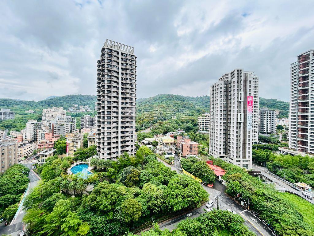 四季翠嶺高樓景觀美居房屋室內格局與周邊環境
