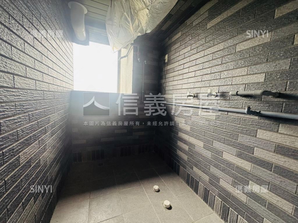 青埔｜大華畔視野兩房車位房屋室內格局與周邊環境