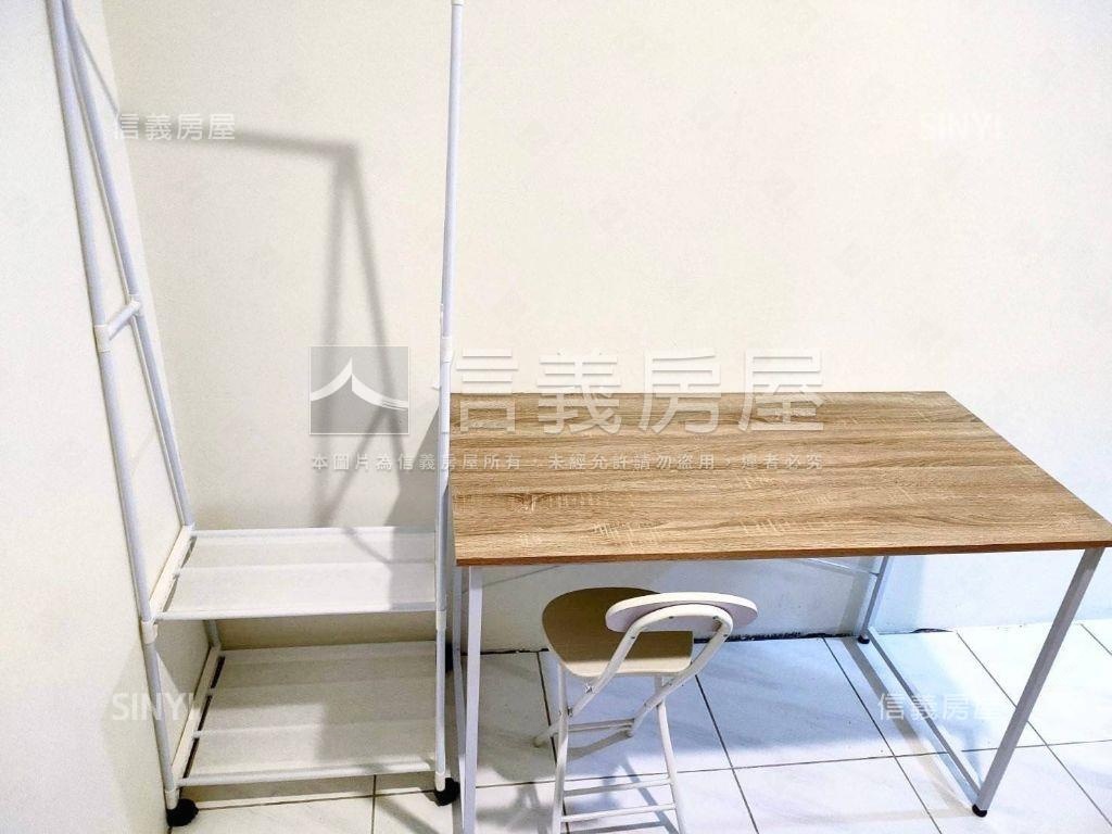 山腳路６套房收租好案房屋室內格局與周邊環境