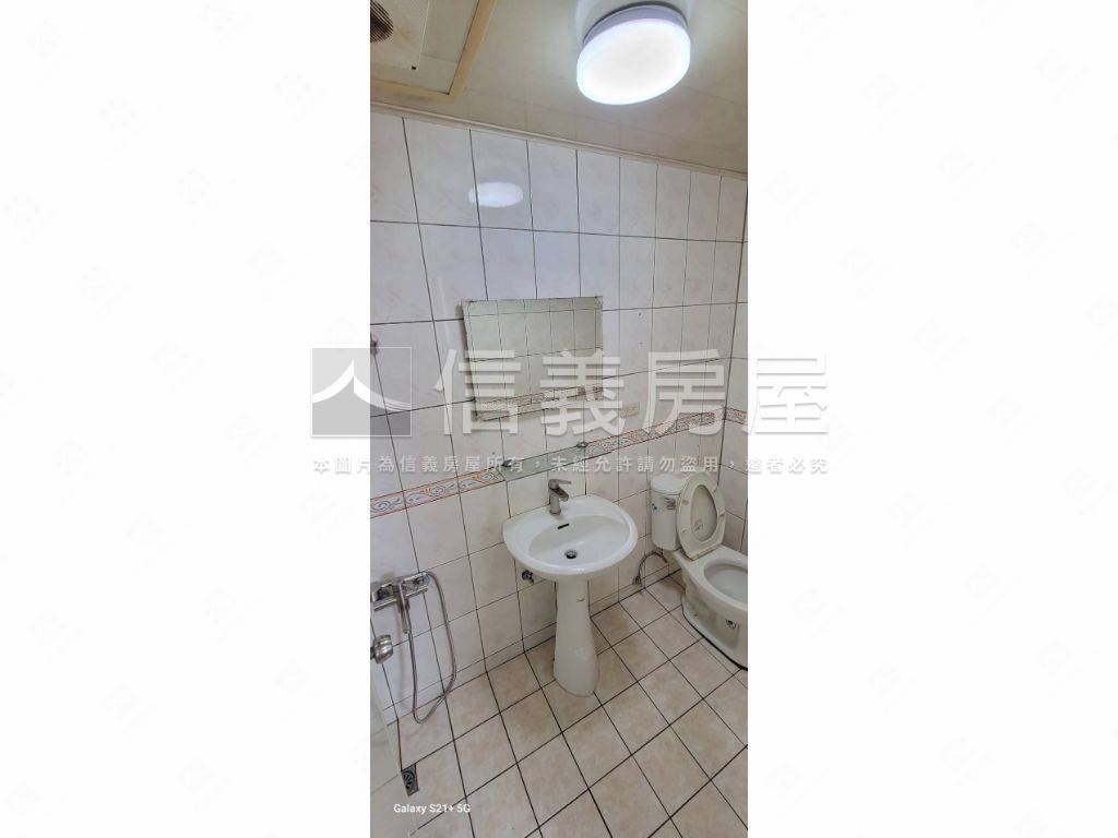 山腳路６套房收租好案房屋室內格局與周邊環境