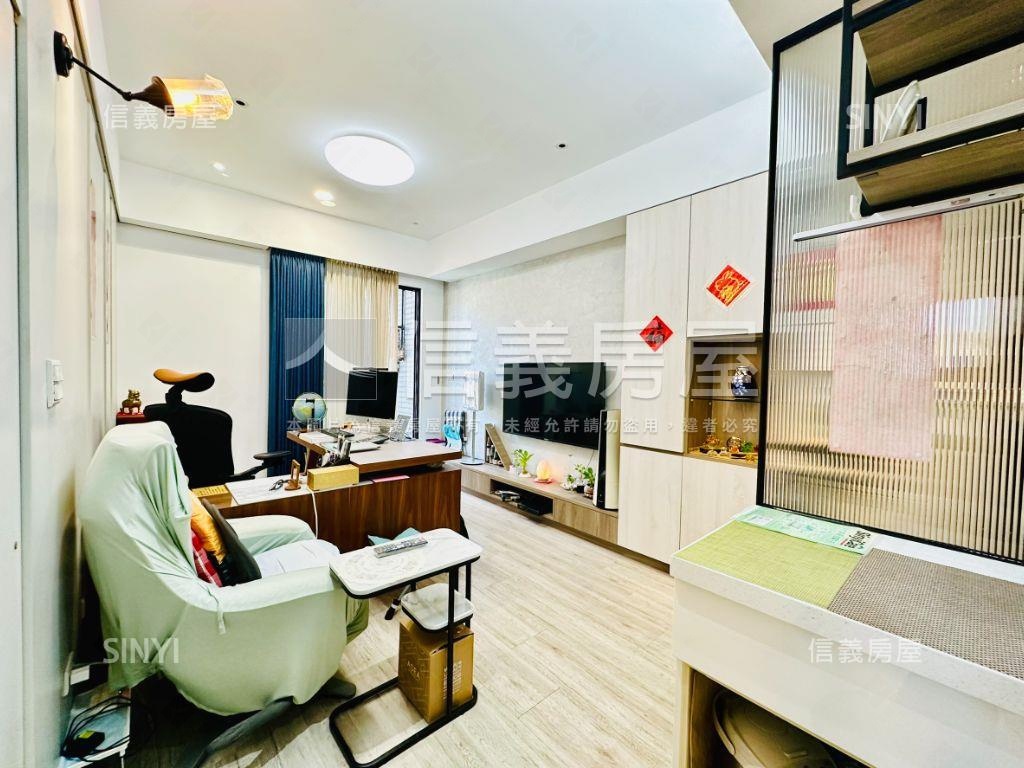 Ａ８長庚暖光小華夏帶車位房屋室內格局與周邊環境