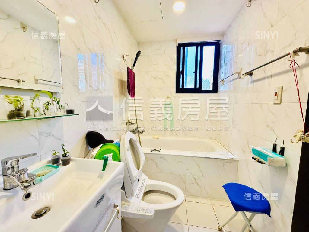 Ａ８長庚暖光小華夏帶車位房屋室內格局與周邊環境