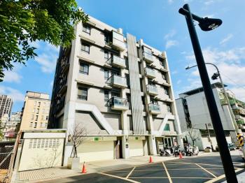 Ａ８長庚暖光小華夏帶車位