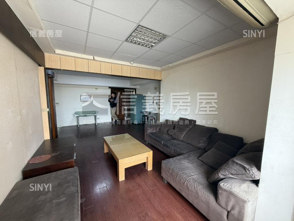 光復國宅美裝潢三房房屋室內格局與周邊環境