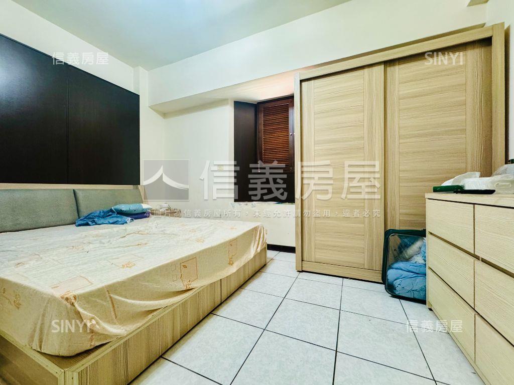 稀有釋出✨一樓三房附車位房屋室內格局與周邊環境